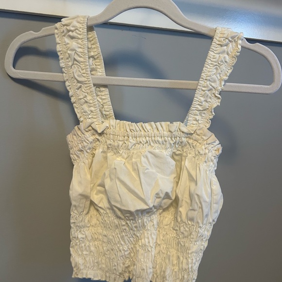 Summer/Spring Cream Ruched Top - Picture 7 of 7
